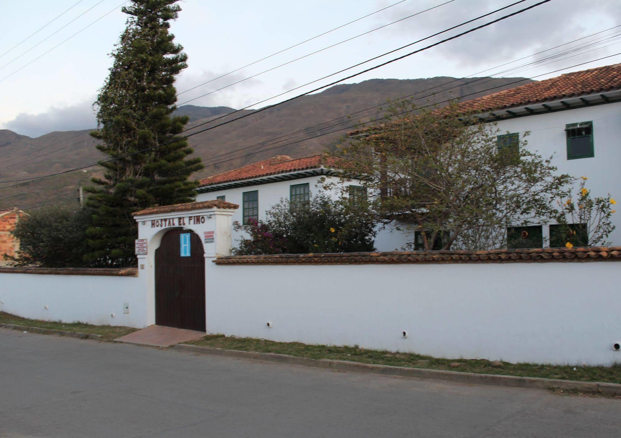 Hostal El Pino Villa de Leyva Exterior photo